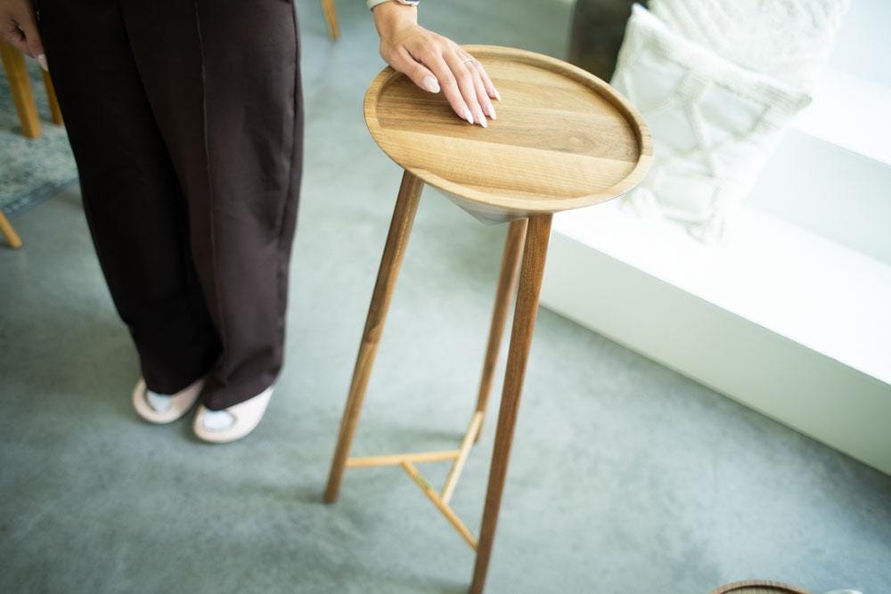 Natural Oak Round End Table, Three-Legged Wood Riser