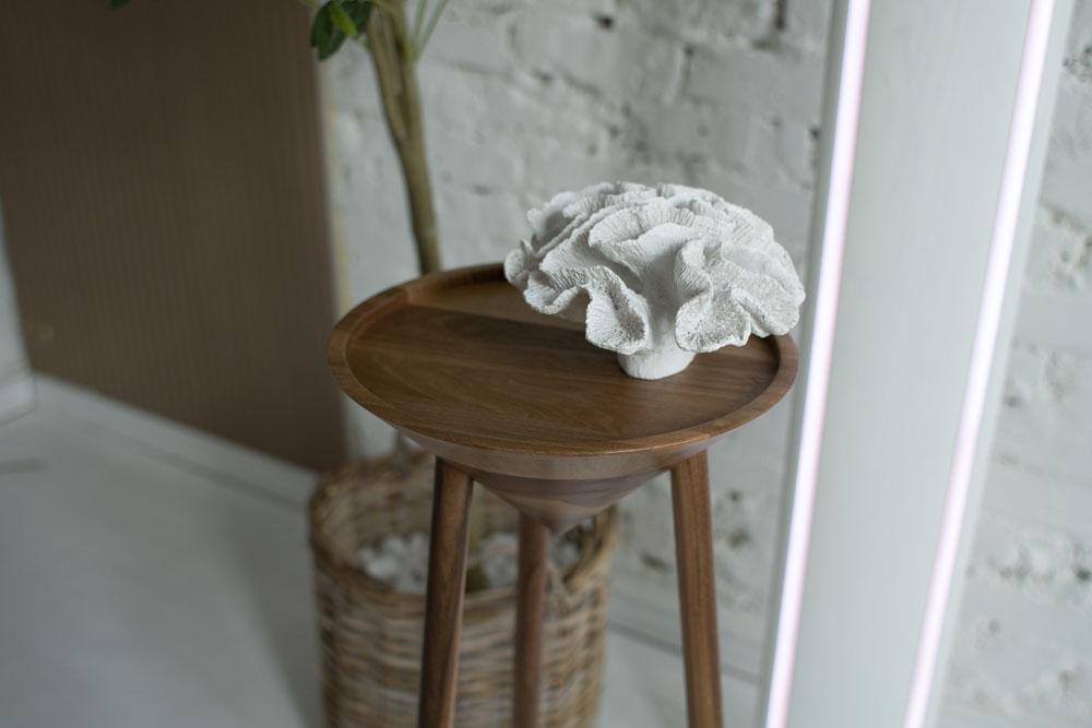 Natural Oak Round End Table, Three-Legged Wood Riser